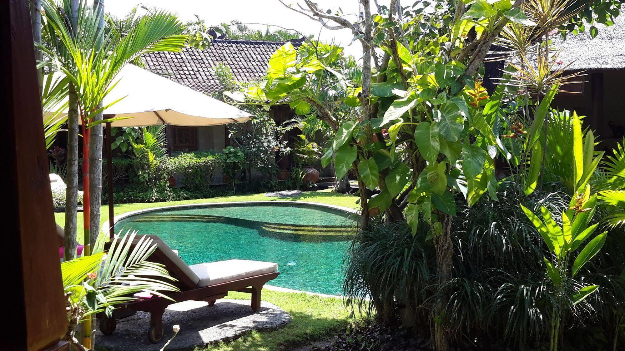 Villa Plawa Asri Seminyak  Exterior photo